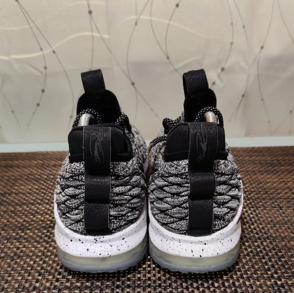 LeBron 15 Low 'Ashes' - Picture 3 of 7